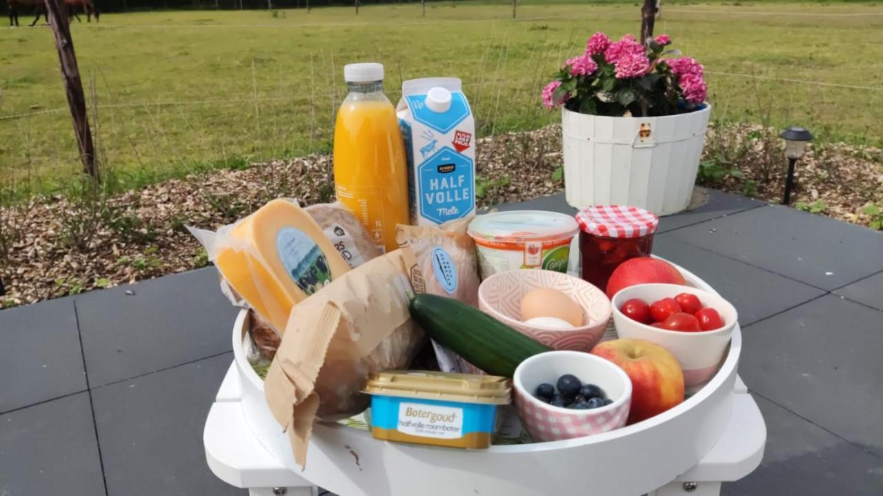 De Tulp Bed and Breakfast Noordgouwe Eksteriør billede